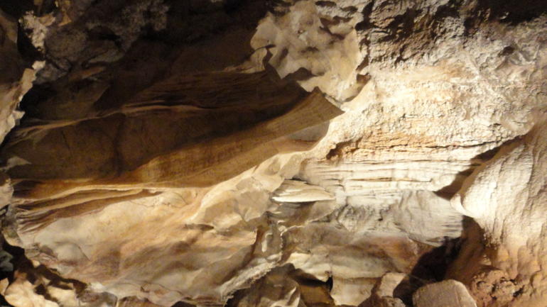 Blue Mountains And Jenolan Caves Motorcoach Day Tour - Find Attractions 11