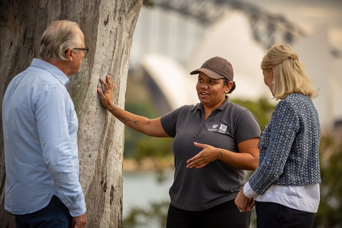 Aboriginal Heritage Tour At The Royal Botanic Garden Sydney - thumb 1
