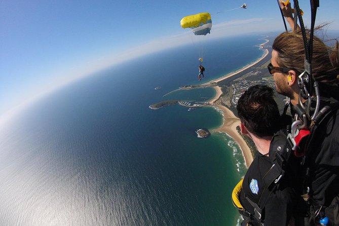 Coffs Harbour Ground Rush Or Max Freefall Tandem Skydive On The Beach - thumb 1