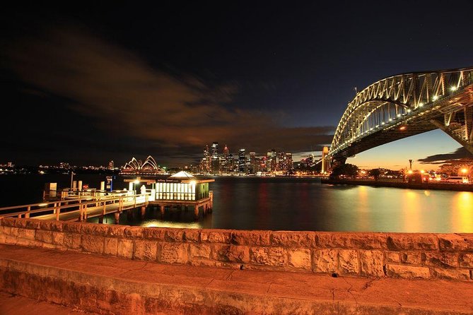 Sydney: Book A Local Host - Accommodation ACT 0