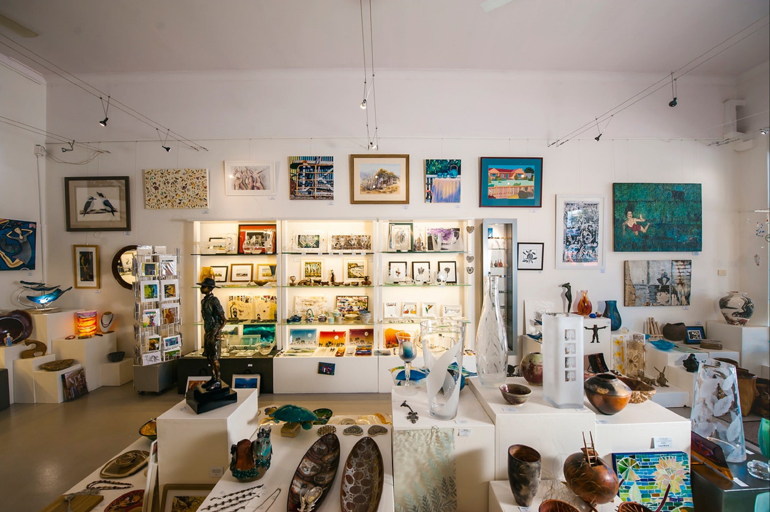 Art Aspects Gallery - Redcliffe Tourism