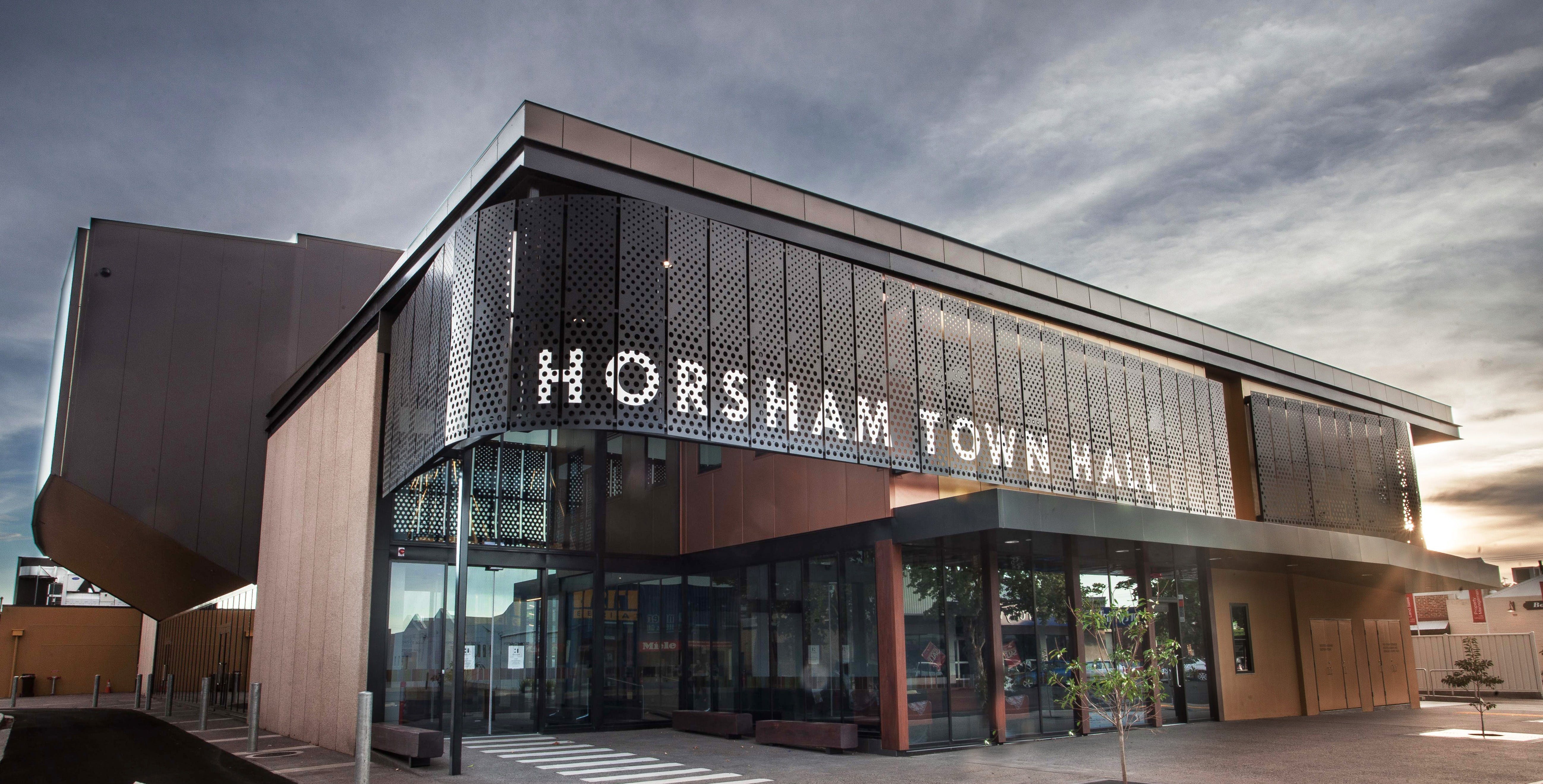 Horsham Town Hall  Regional Art Gallery - Accommodation Redcliffe