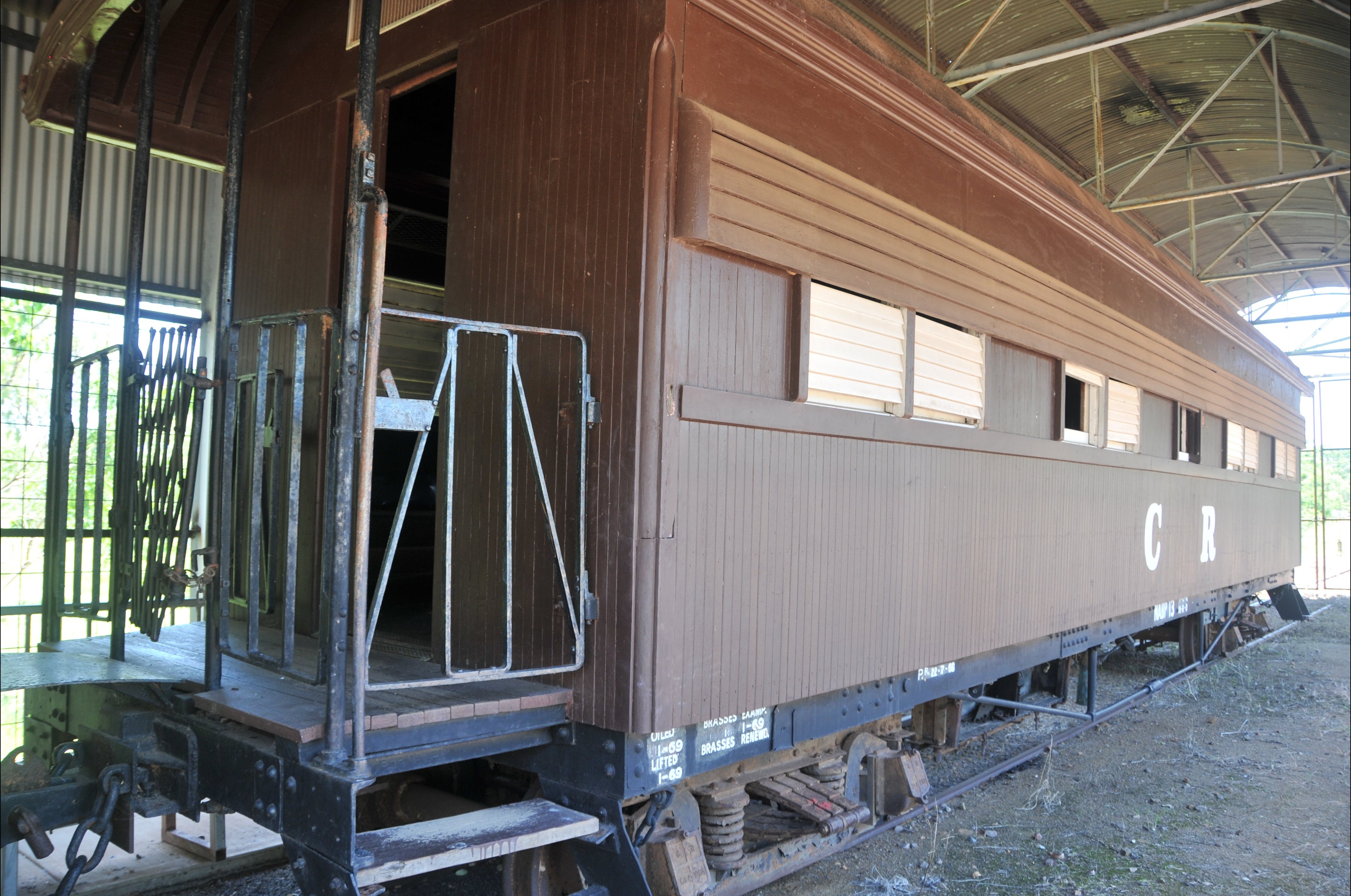 NABP 13 Passenger Carriage (Pine Creek Railway Precinct) - thumb 2