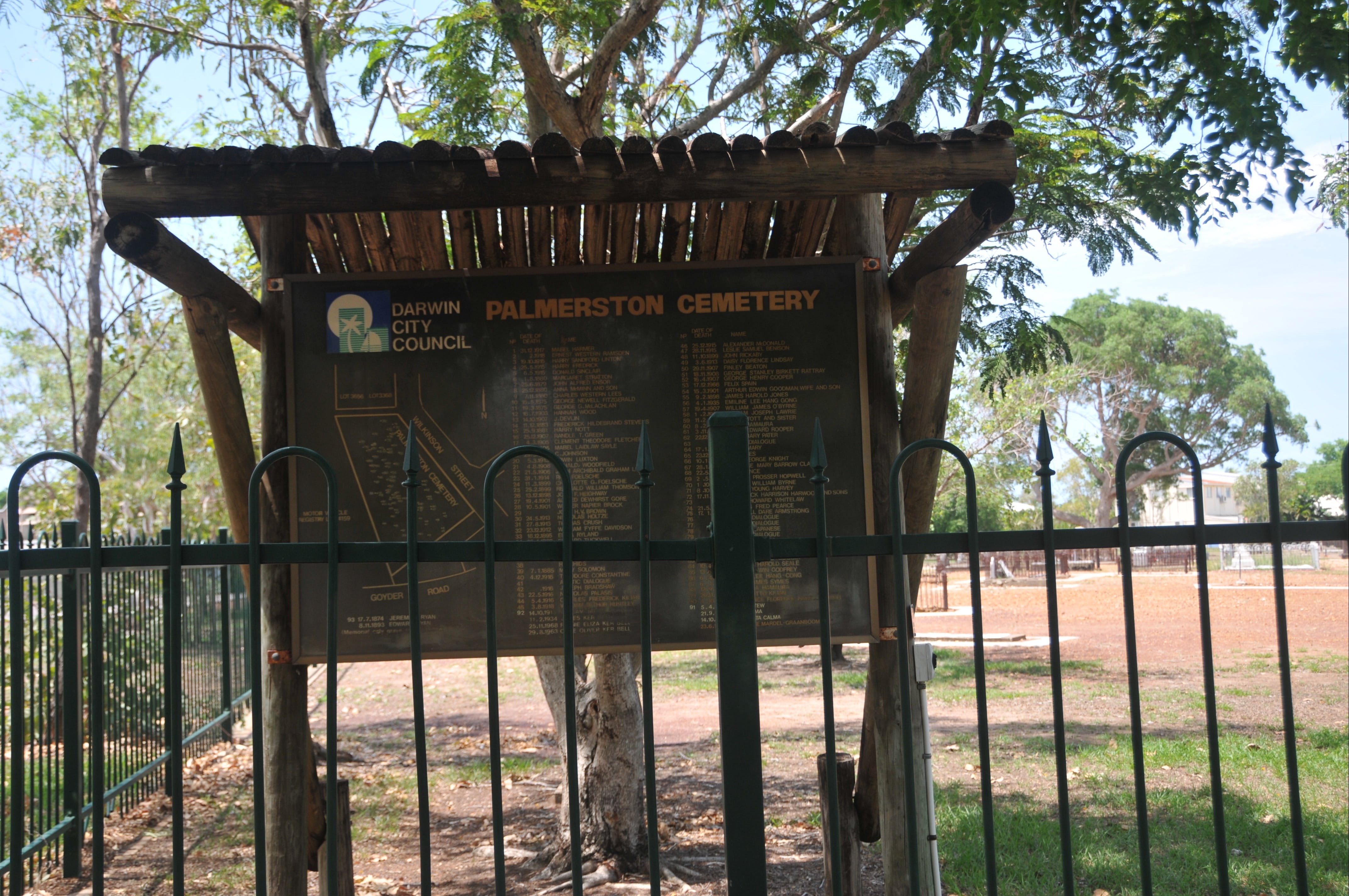 Palmerston Cemetery - thumb 0