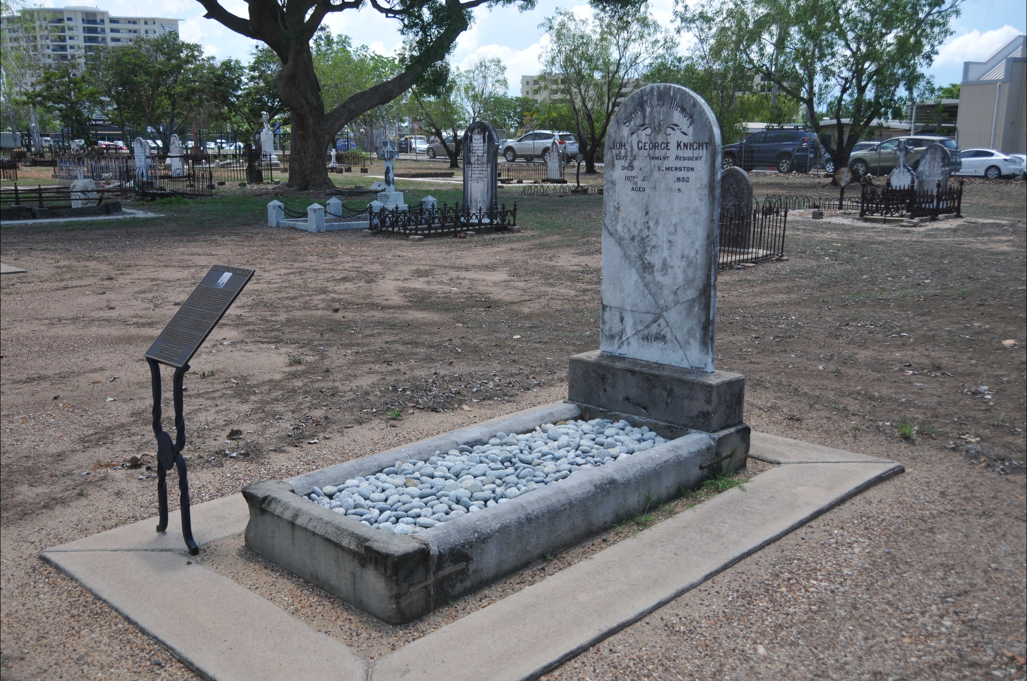Palmerston Cemetery - thumb 1