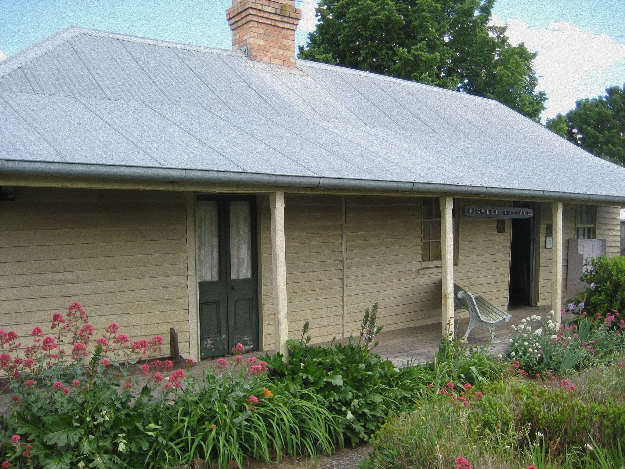 Pioneer Cottage and Museum - Yamba Accommodation