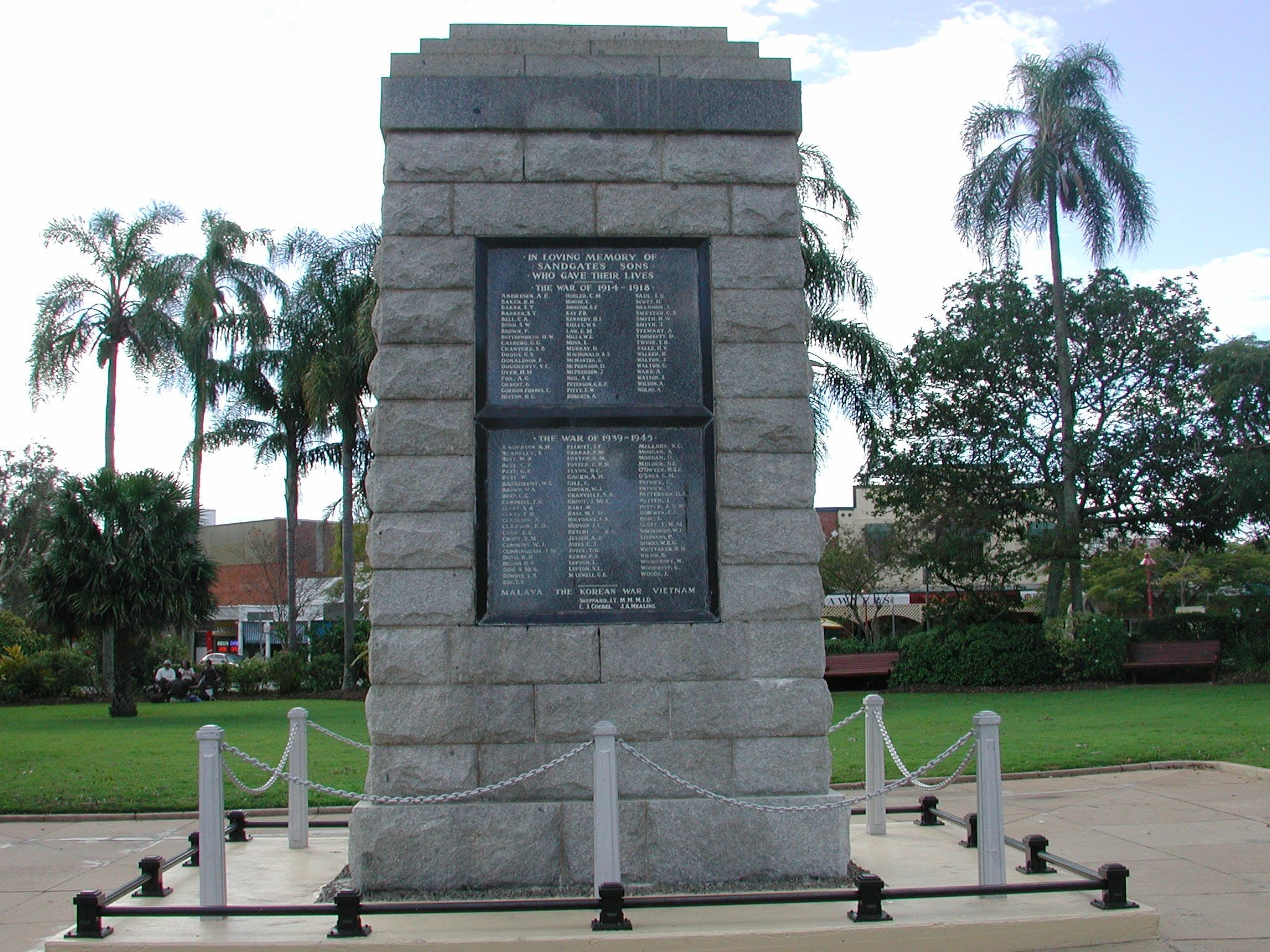 Sandgate War Memorial Park - thumb 1