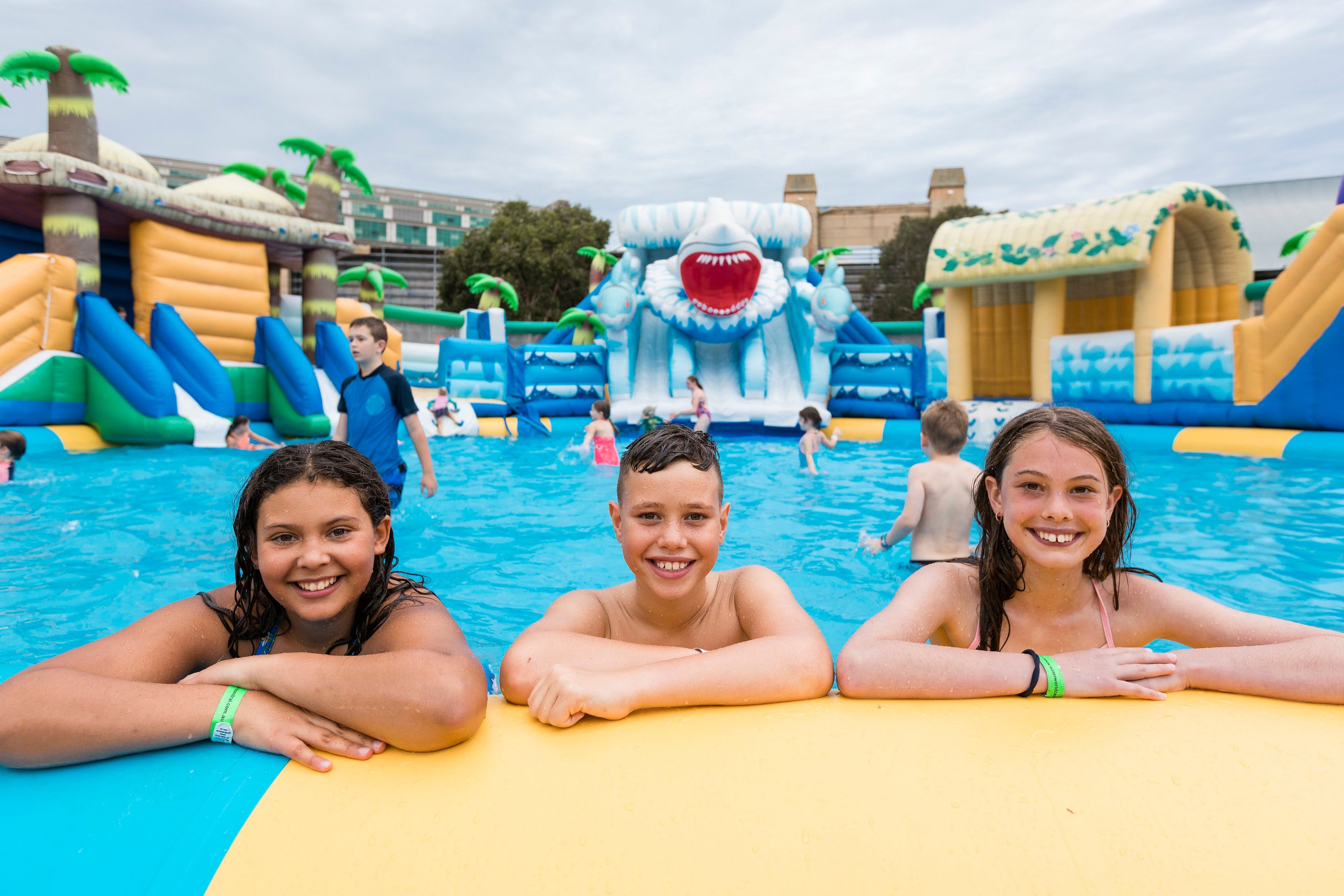 Waterworld Central - Mobile Inflatable Waterpark - Accommodation Mermaid Beach