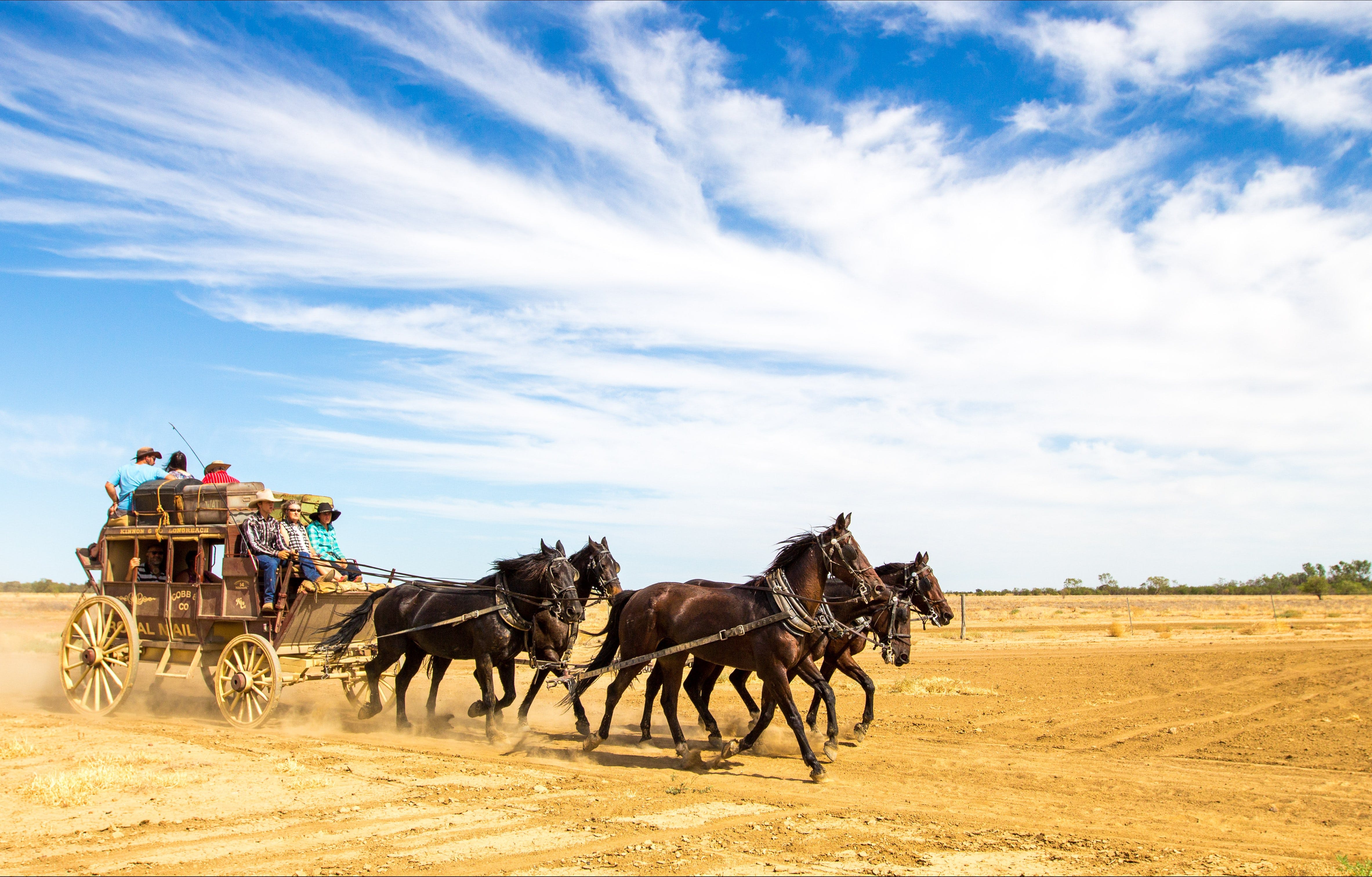 14 Day Gems of the Outback - Lightning Ridge Tourism