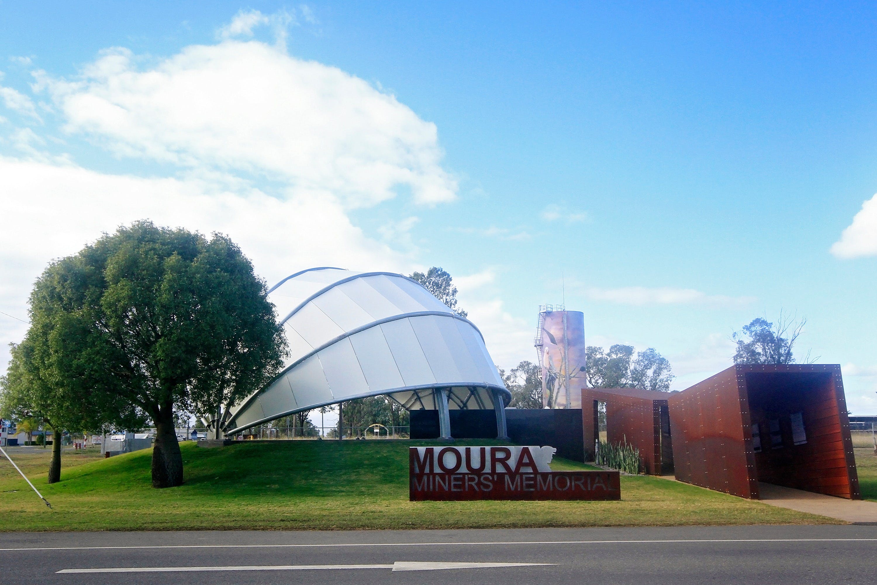 Moura - Accommodation Nelson Bay