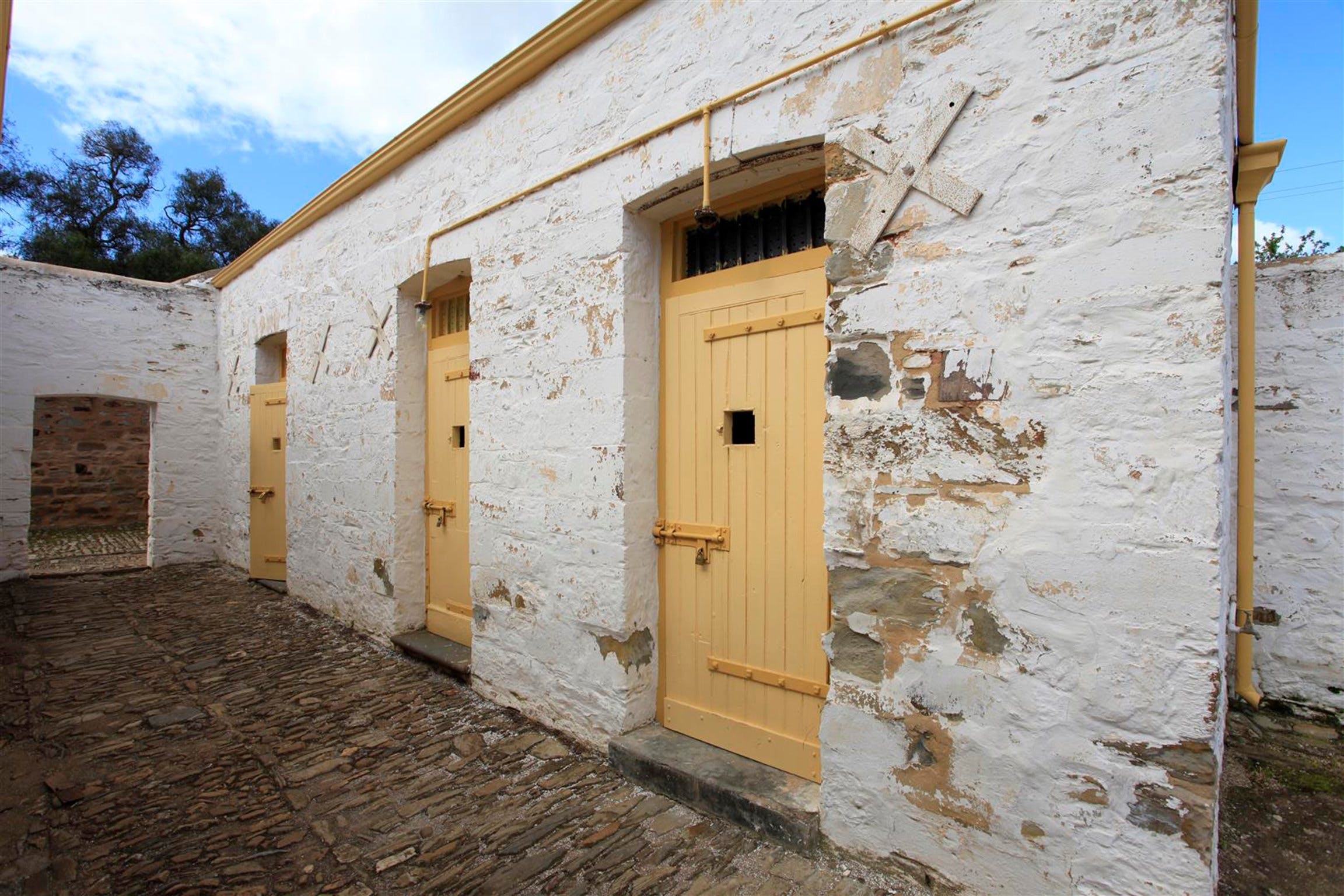 Police Lockup And Stables - New South Wales Tourism 