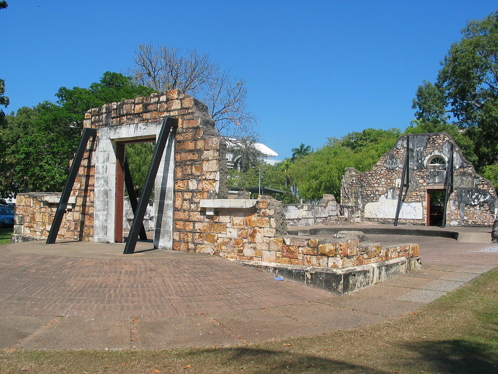 Town Hall Ruins, Darwin - thumb 1
