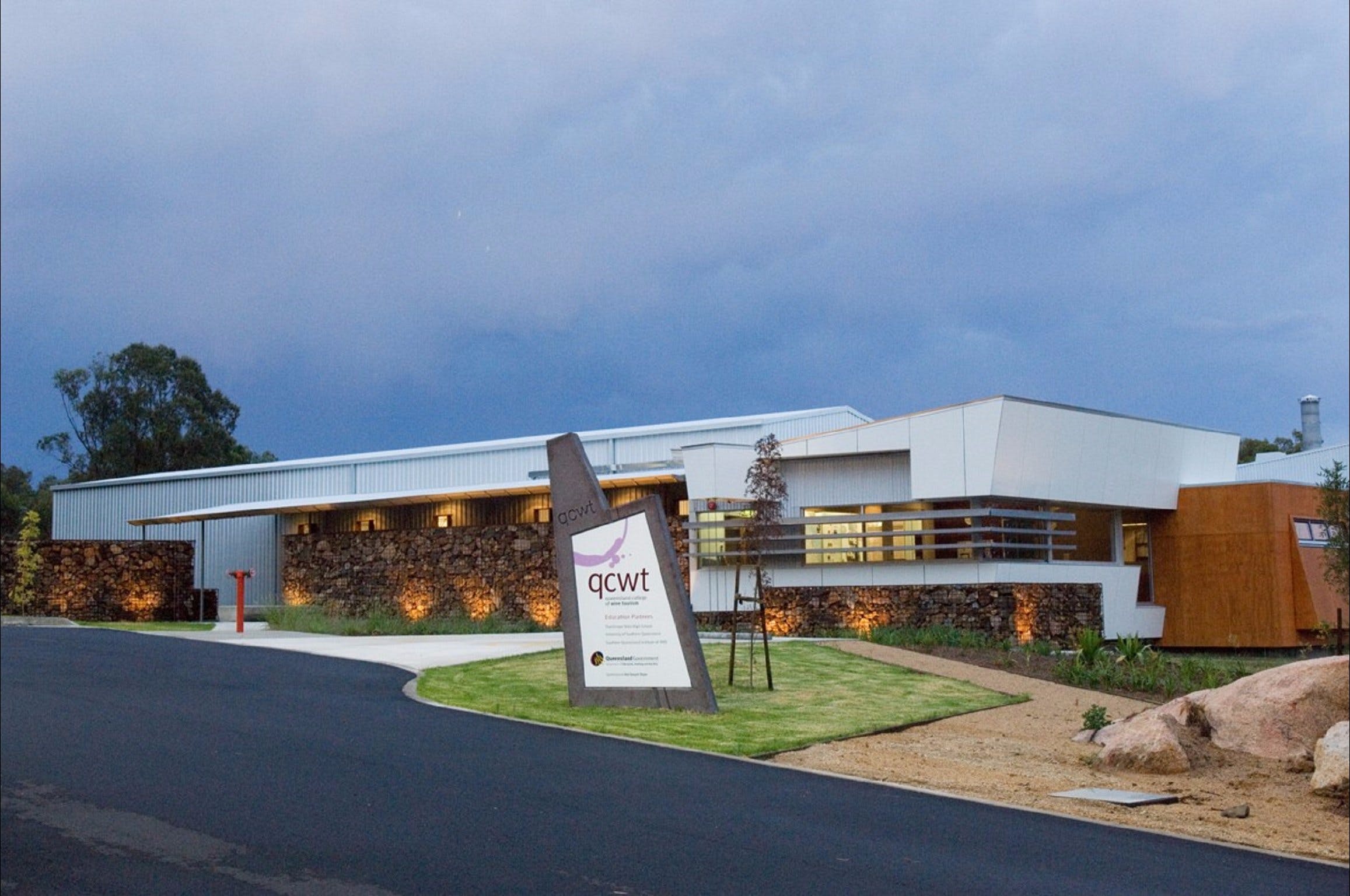 Varias Restaurant and Function Centre at the Queensland College of Wine Tourism - Attractions Sydney