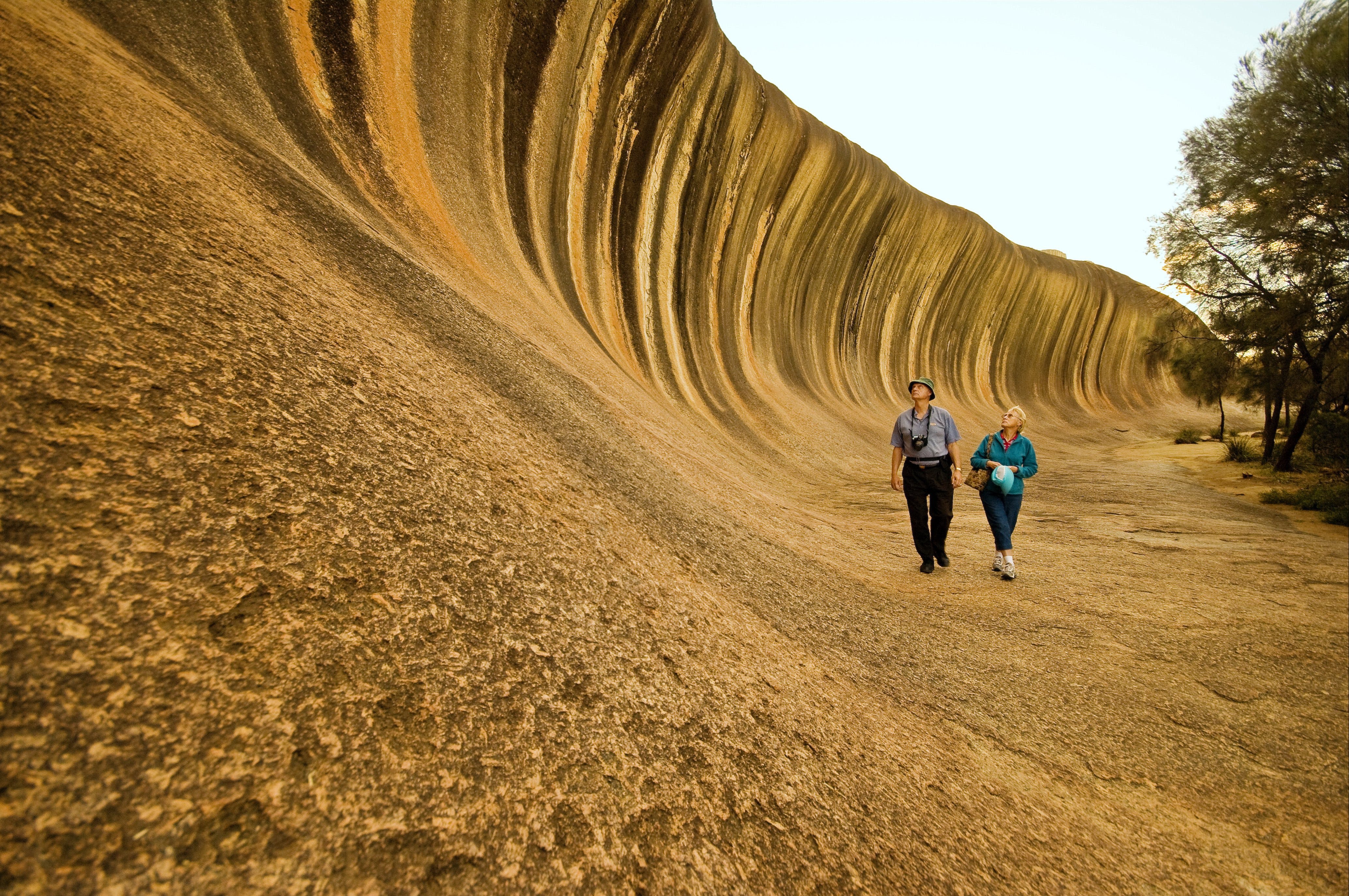 Wave Rock - Attractions Melbourne