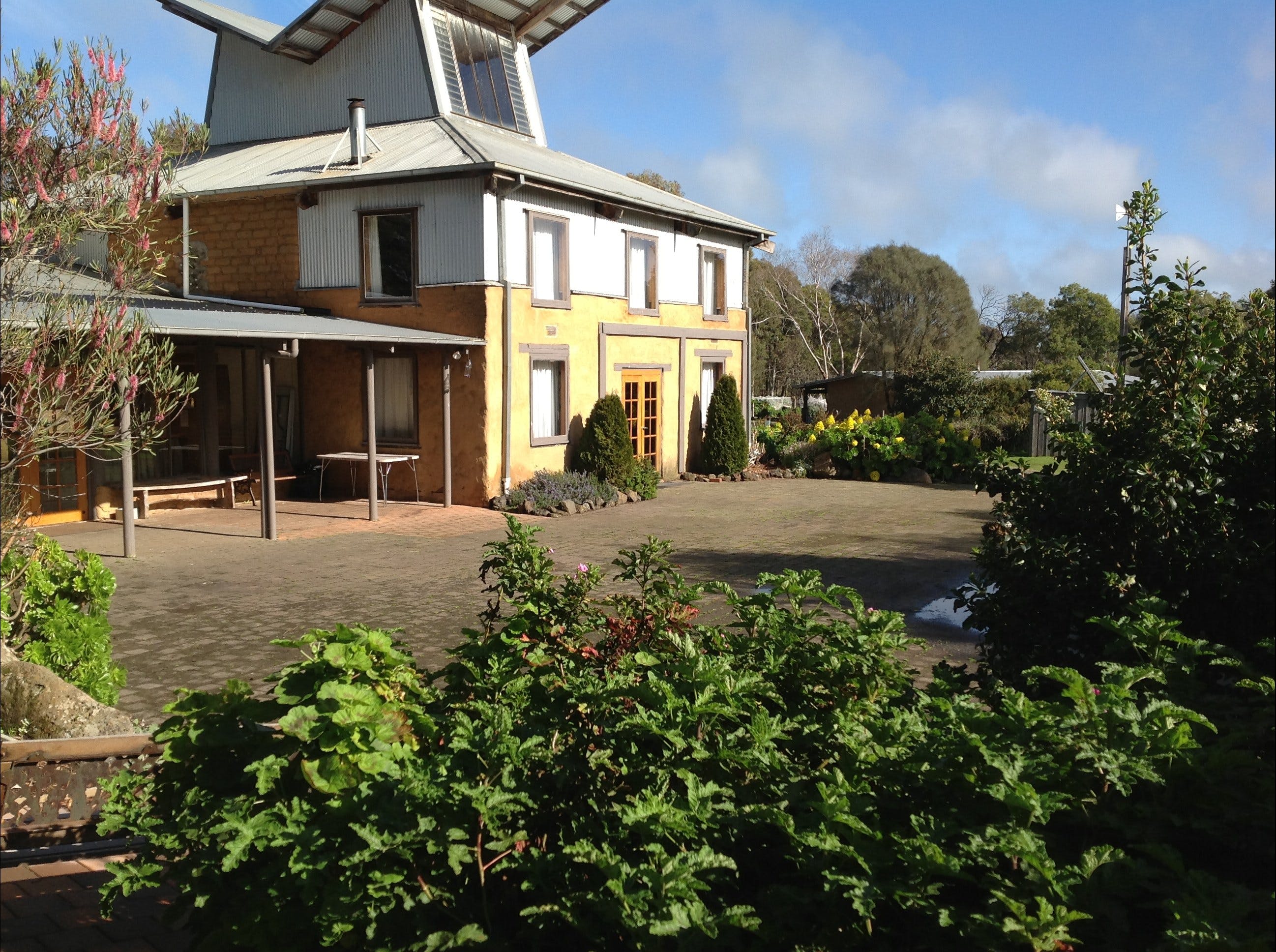 HIRL Hamilton Institute of Rural Learning - Accommodation Nelson Bay