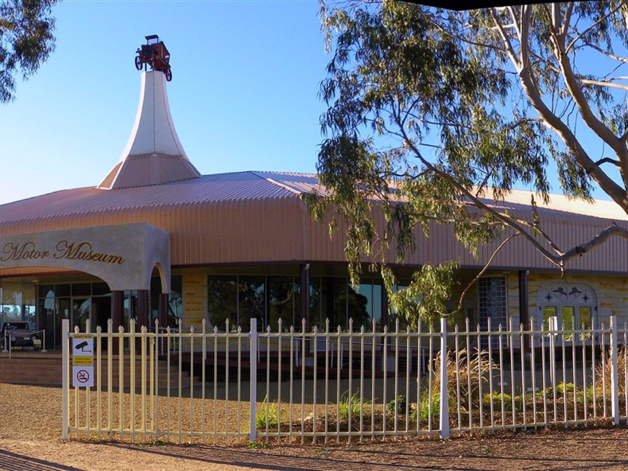 McFeeters Motor Museum and Visitor Information Centre - Accommodation Nelson Bay
