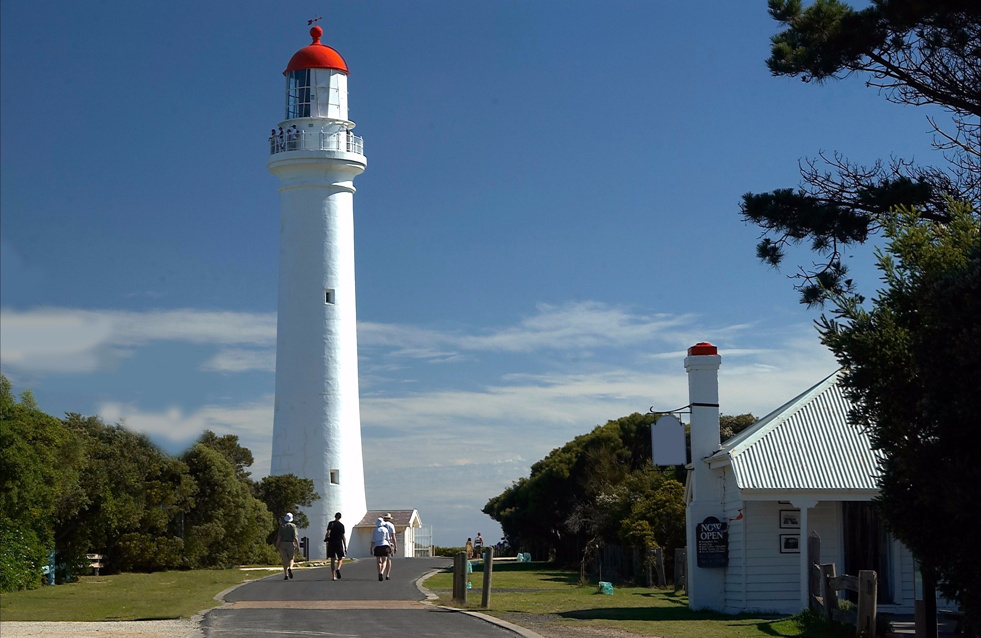 Split Point Lighthouse Tours Aireys Inlet - Accommodation Mermaid Beach