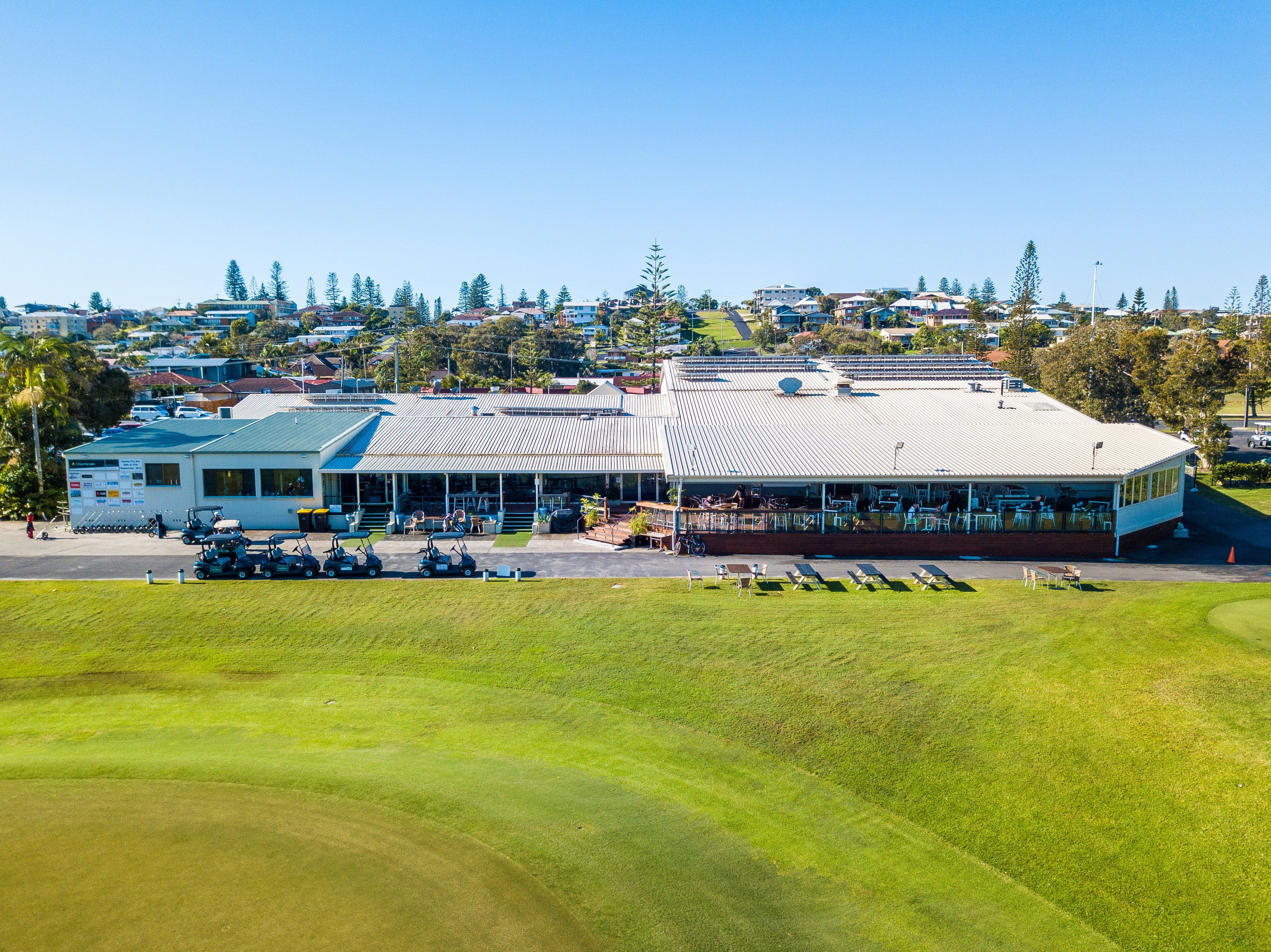 Yamba Golf and Country Club - New South Wales Tourism 