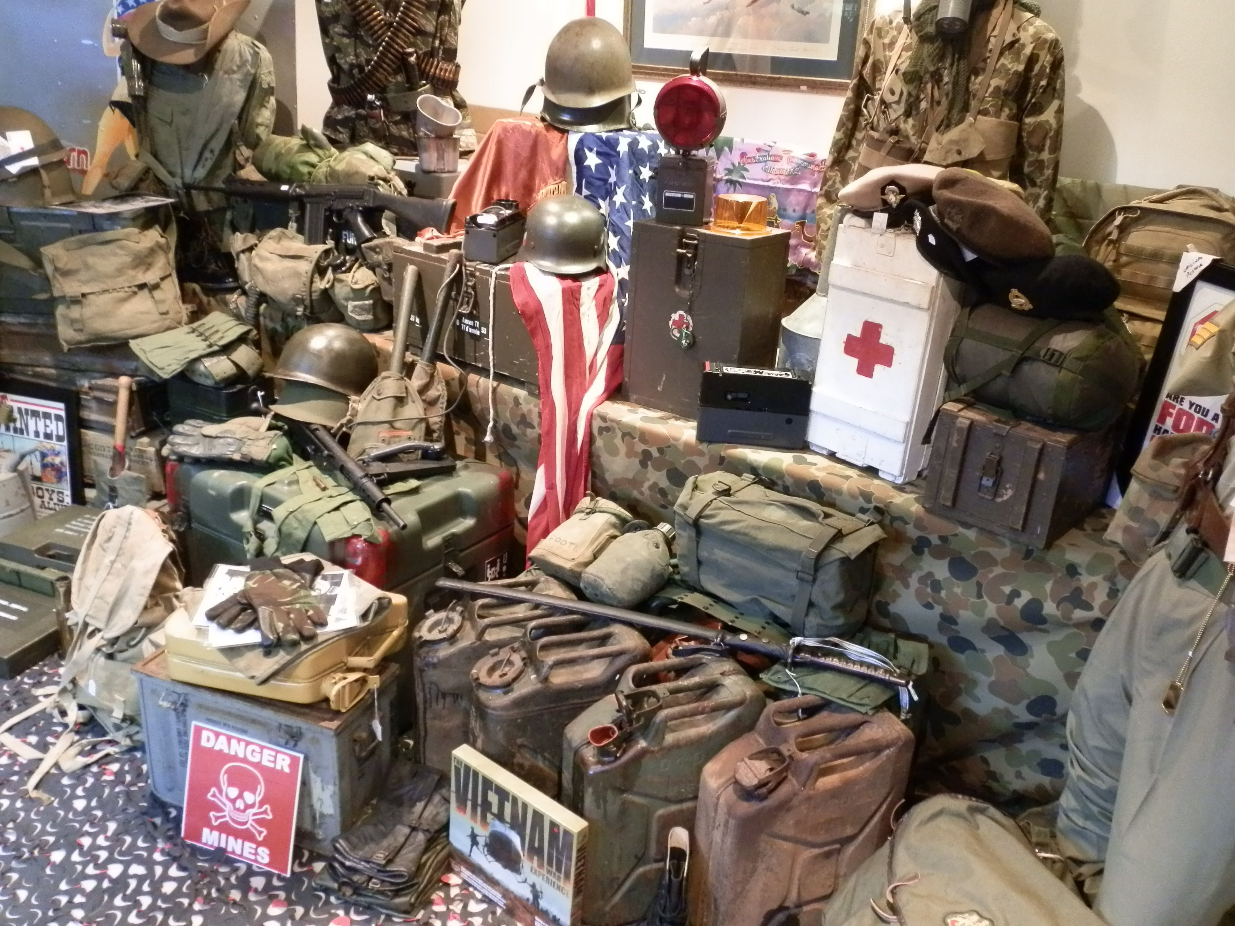 AAA Army Surplus And Collectables - thumb 1