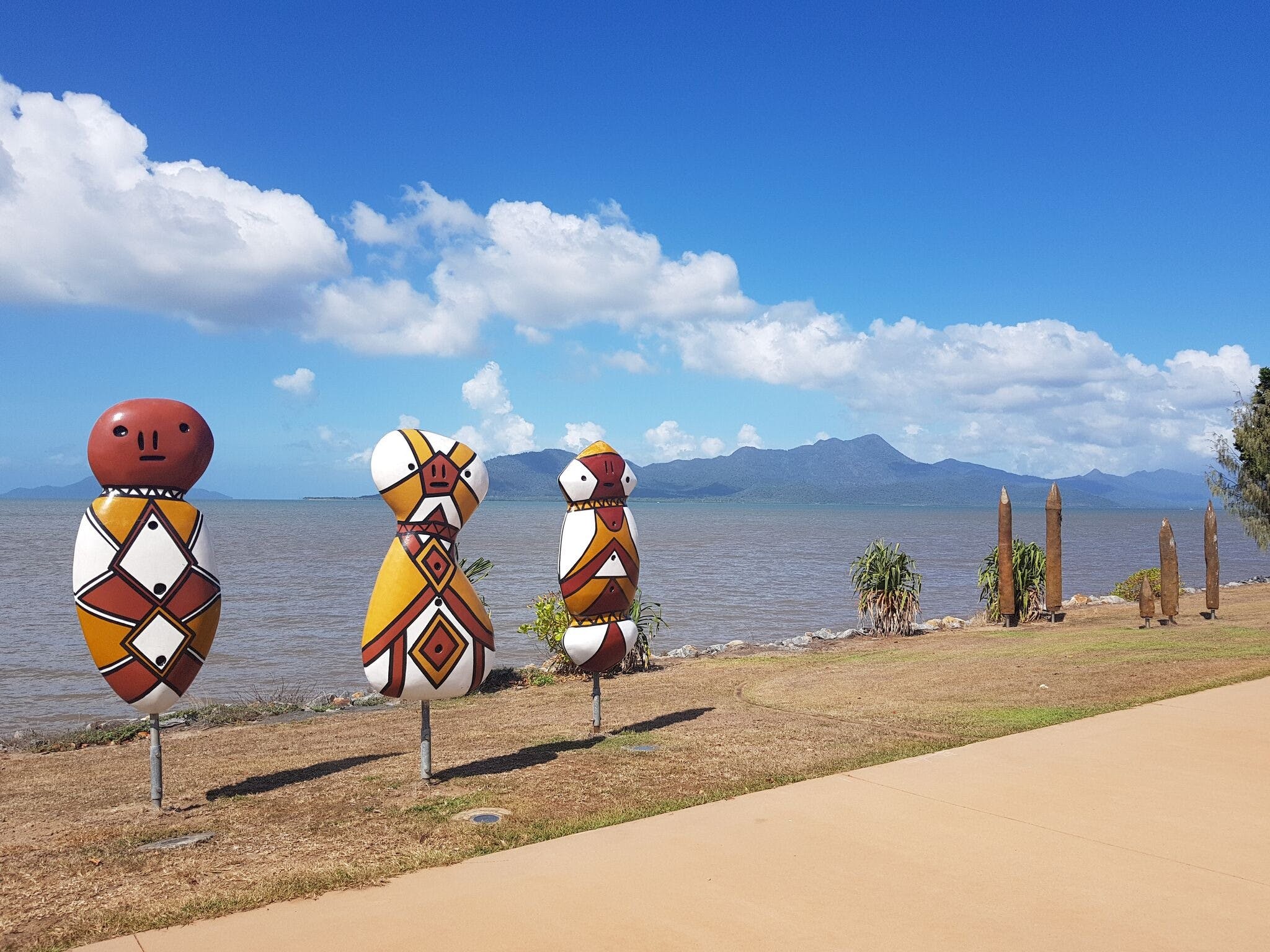 Cardwell Foreshore - New South Wales Tourism 