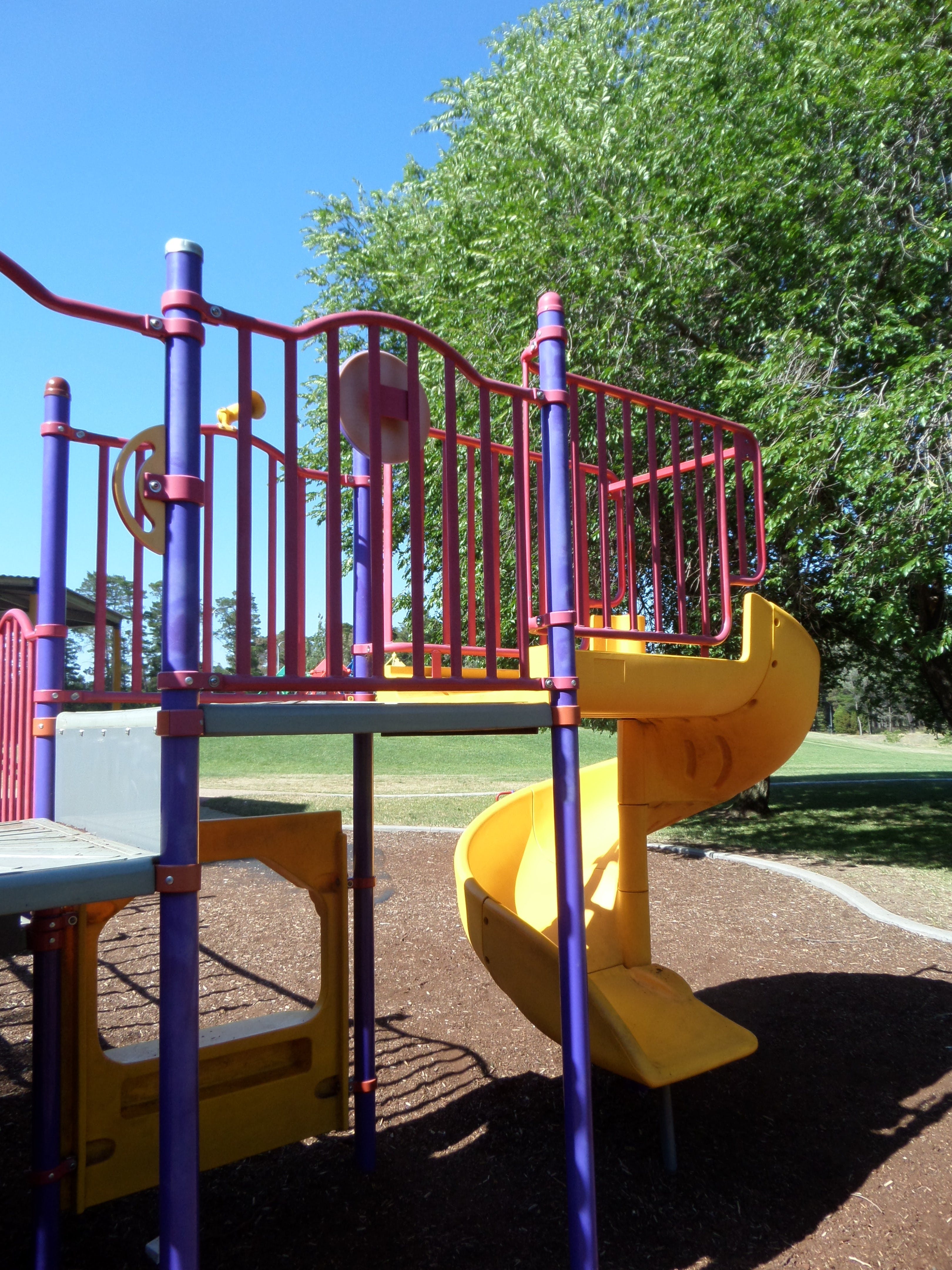 Fadden Pines Playground - thumb 2