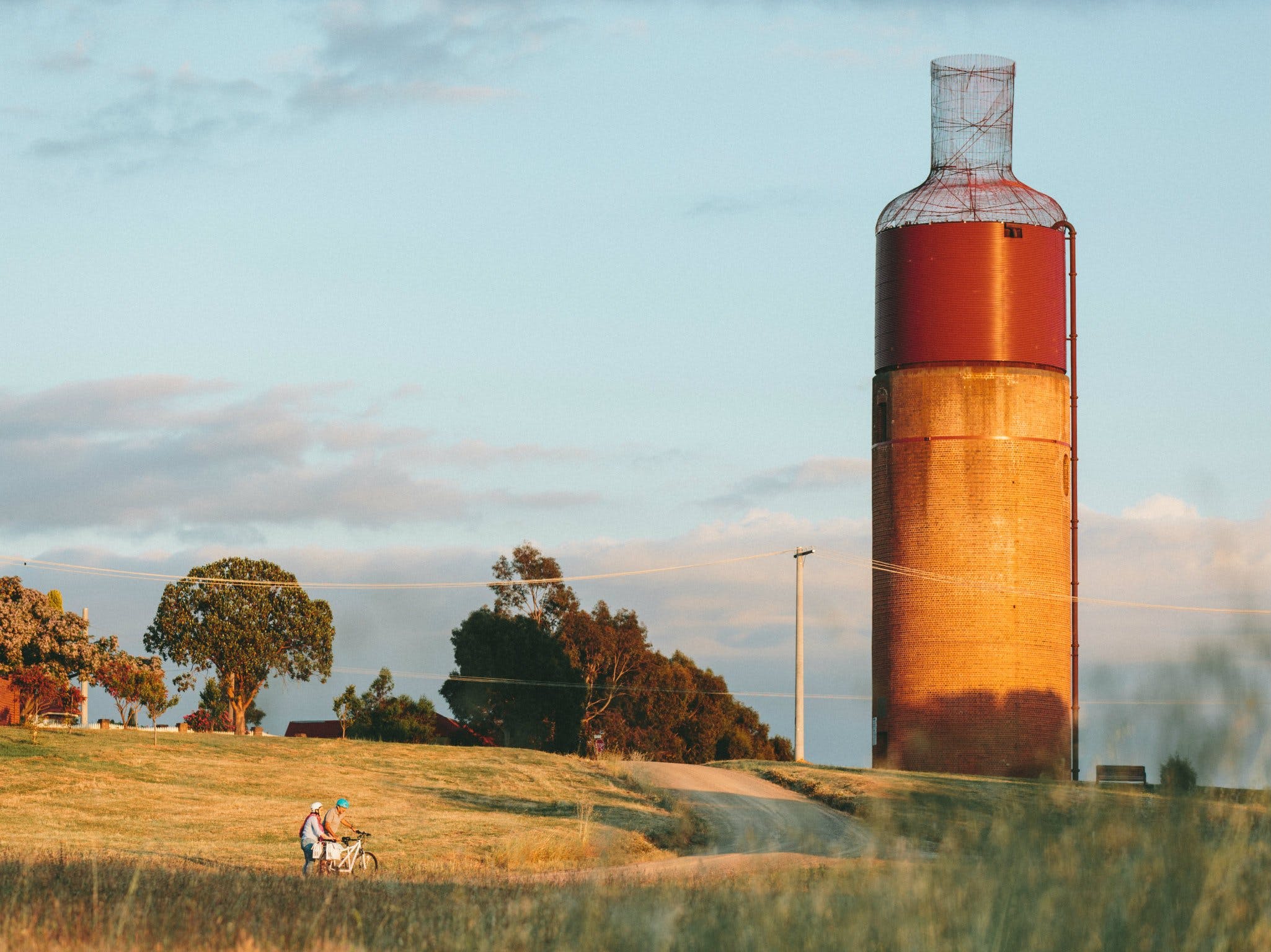 Rutherglen Wine Bottle - New South Wales Tourism 