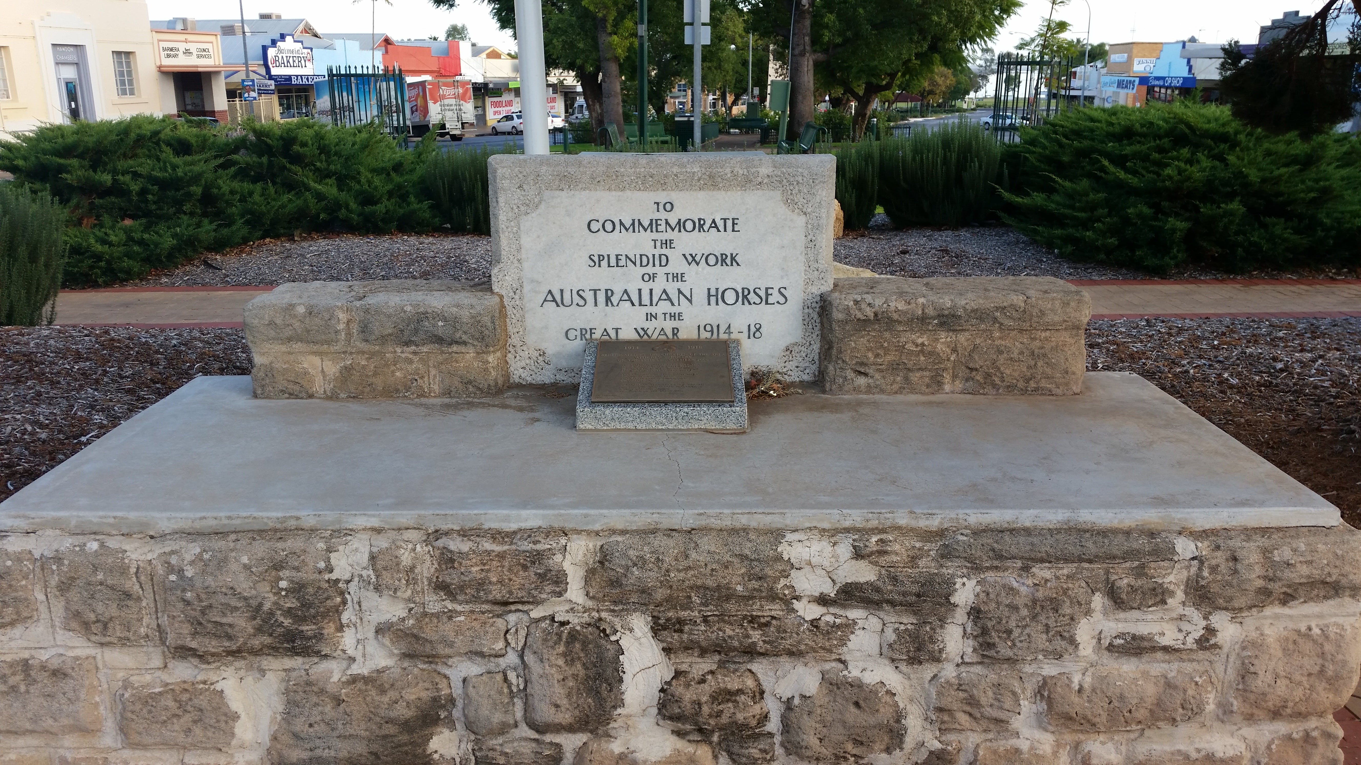 Barmera Horse Trough - Accommodation Redcliffe