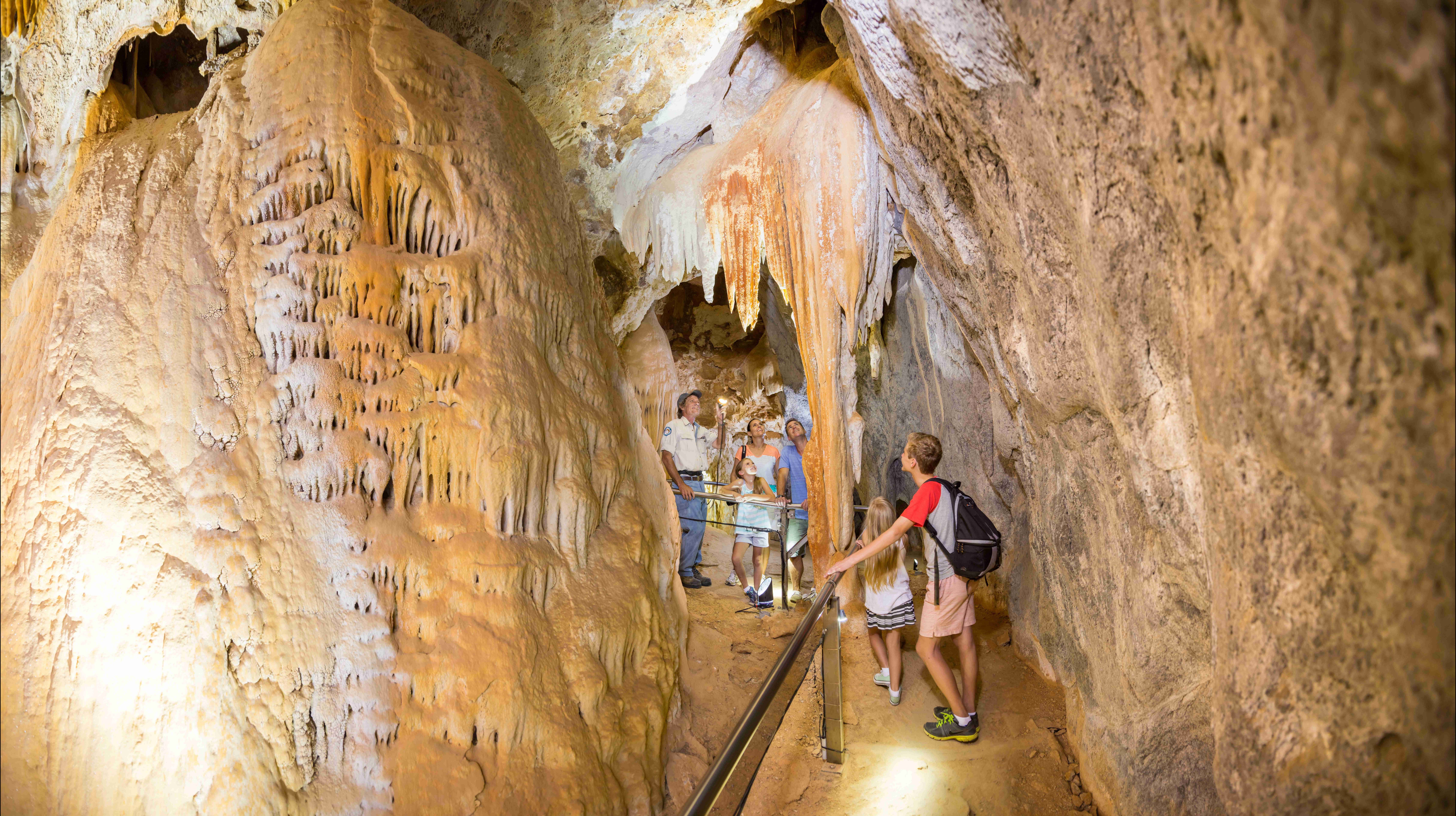 Chillagoe-Mungana Caves National Park - New South Wales Tourism 