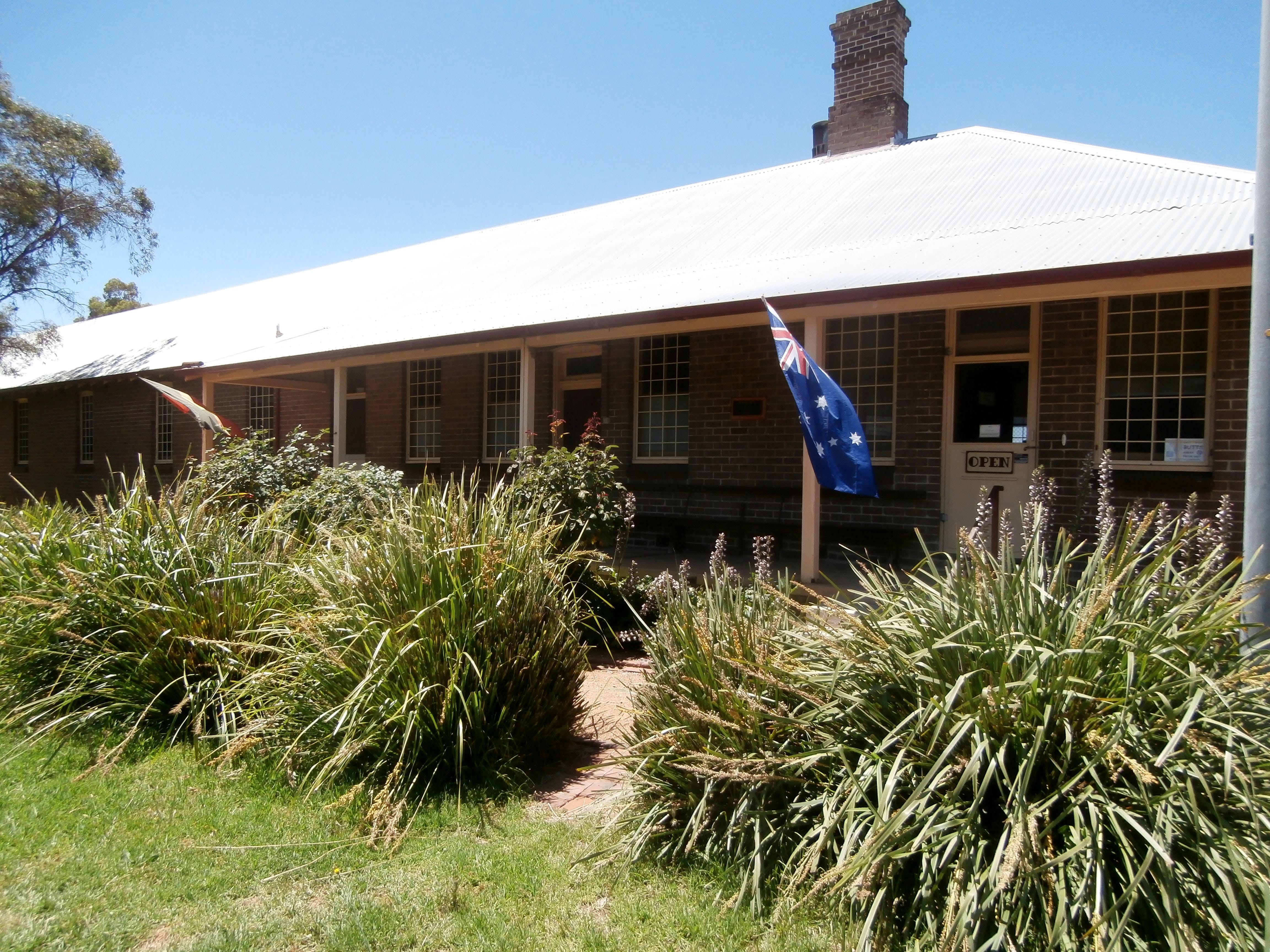 Cootamundra Visitor Information Centre And Heritage Centre - thumb 2