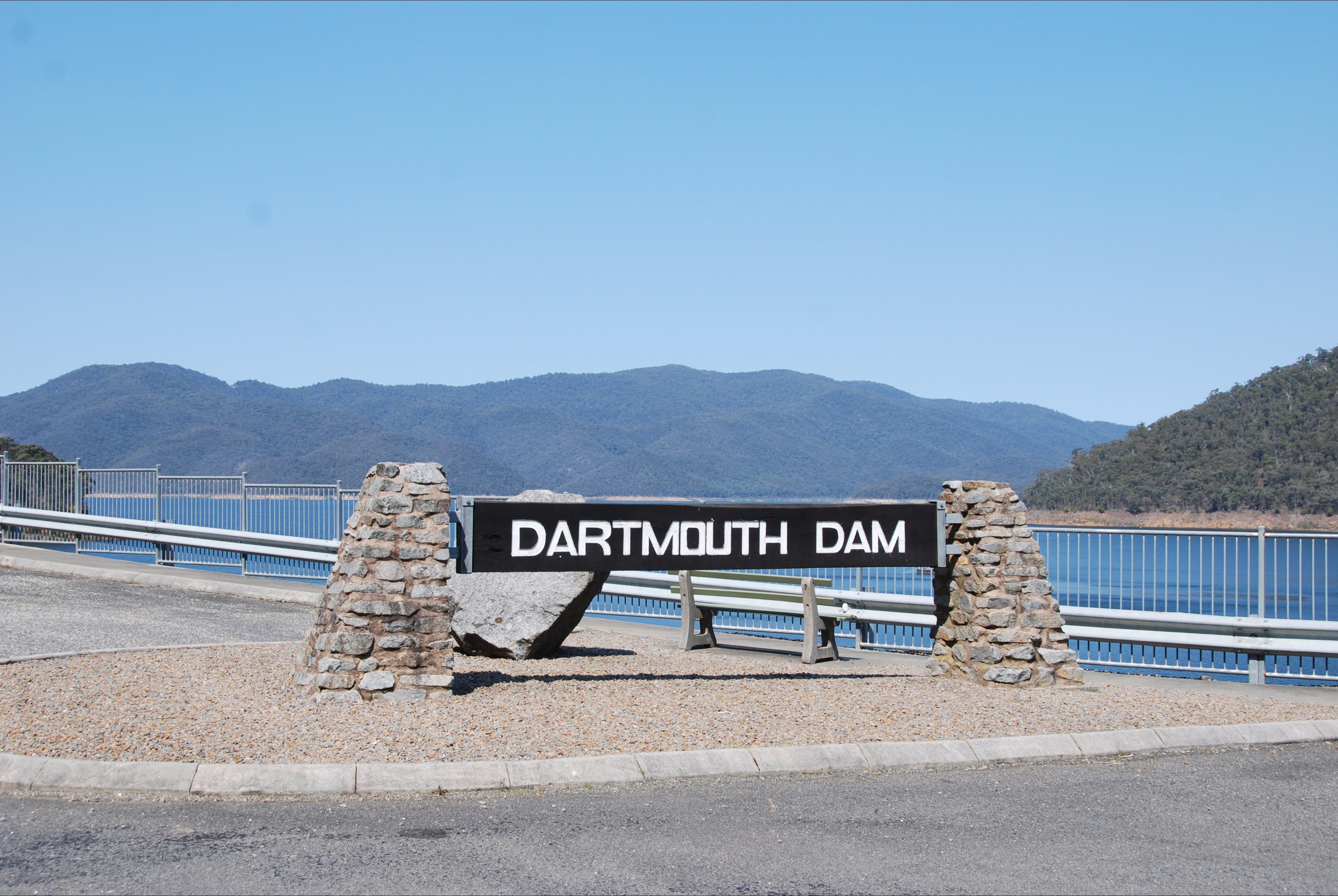 Dartmouth Dam Wall Picnic Area - thumb 0