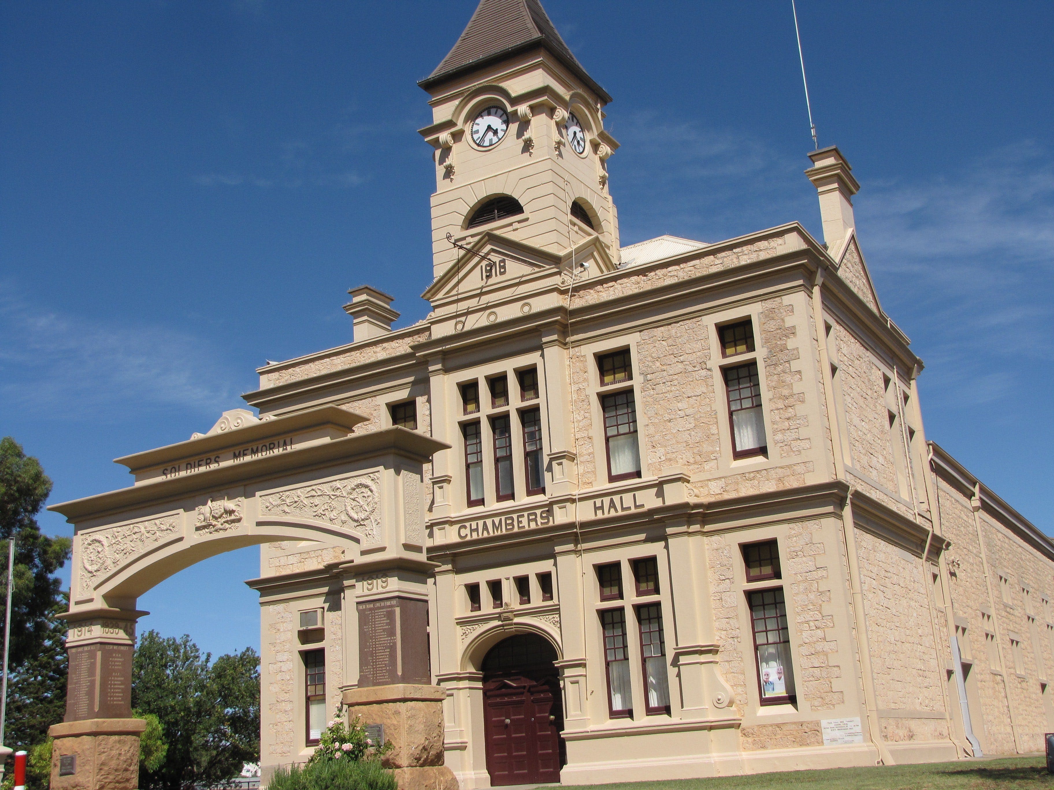 Historic Wallaroo Town Drive - Find Attractions
