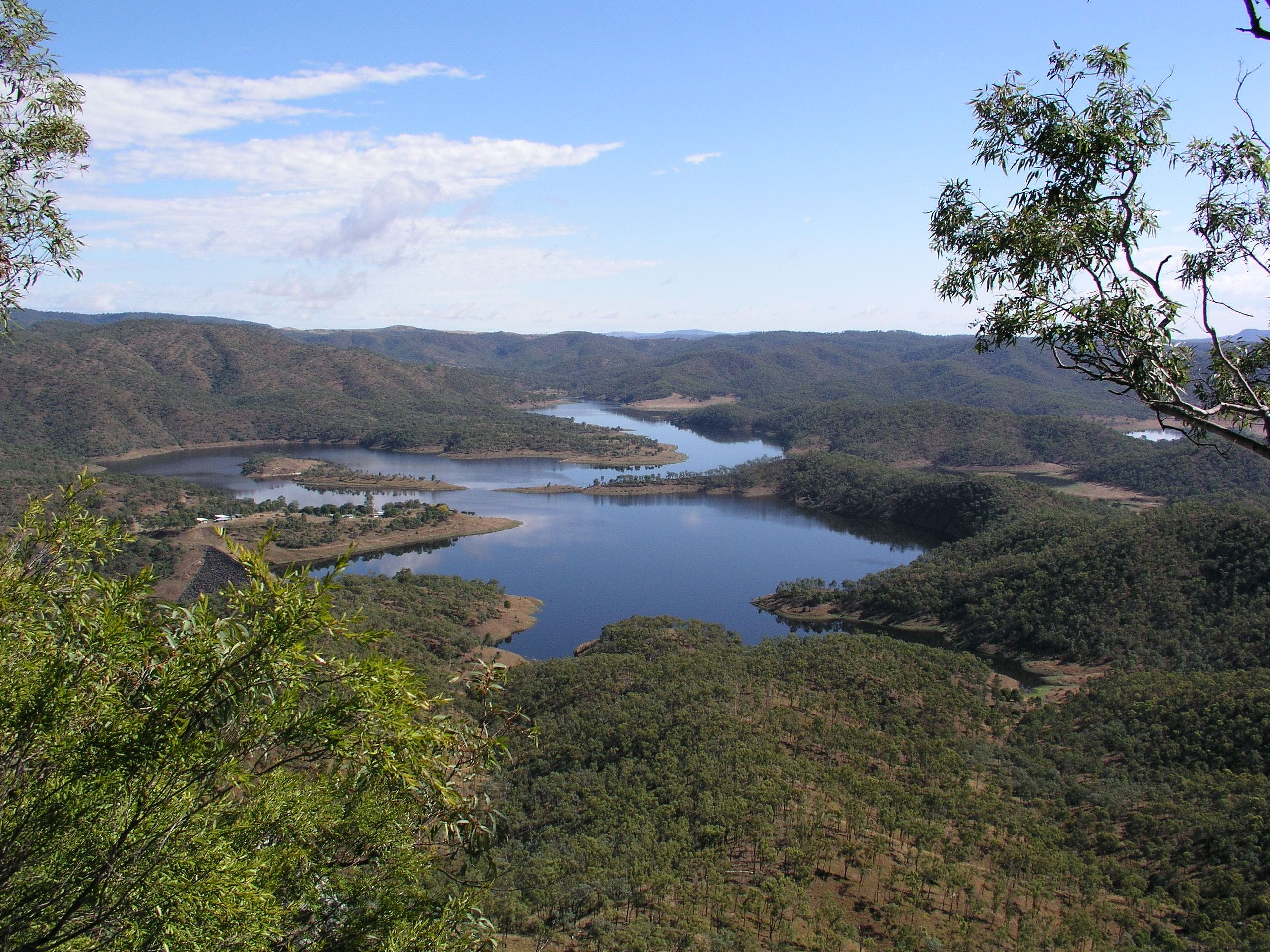 Lake Cania - New South Wales Tourism 