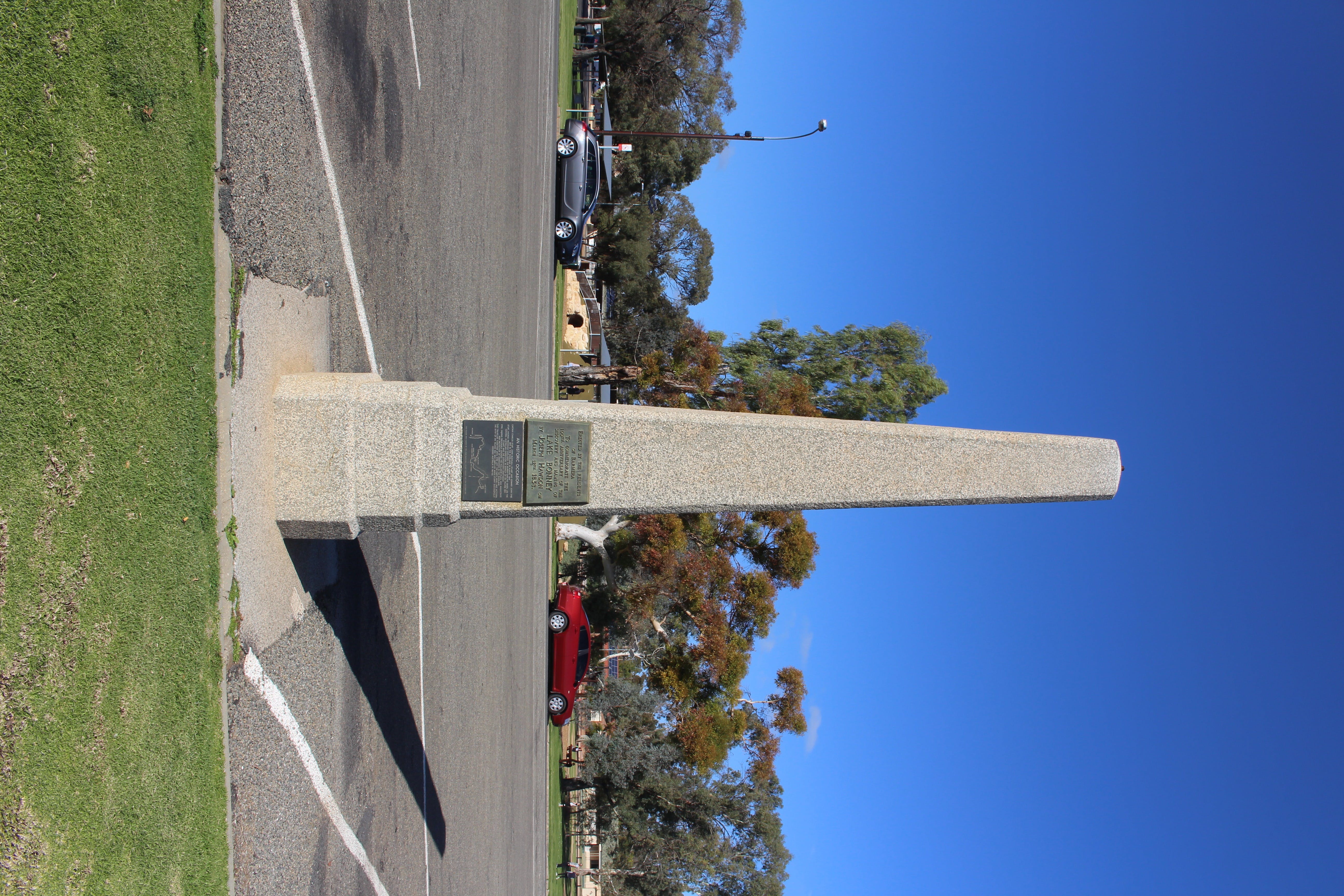 Hawdon And Bonney Obelisk Barmera - thumb 0