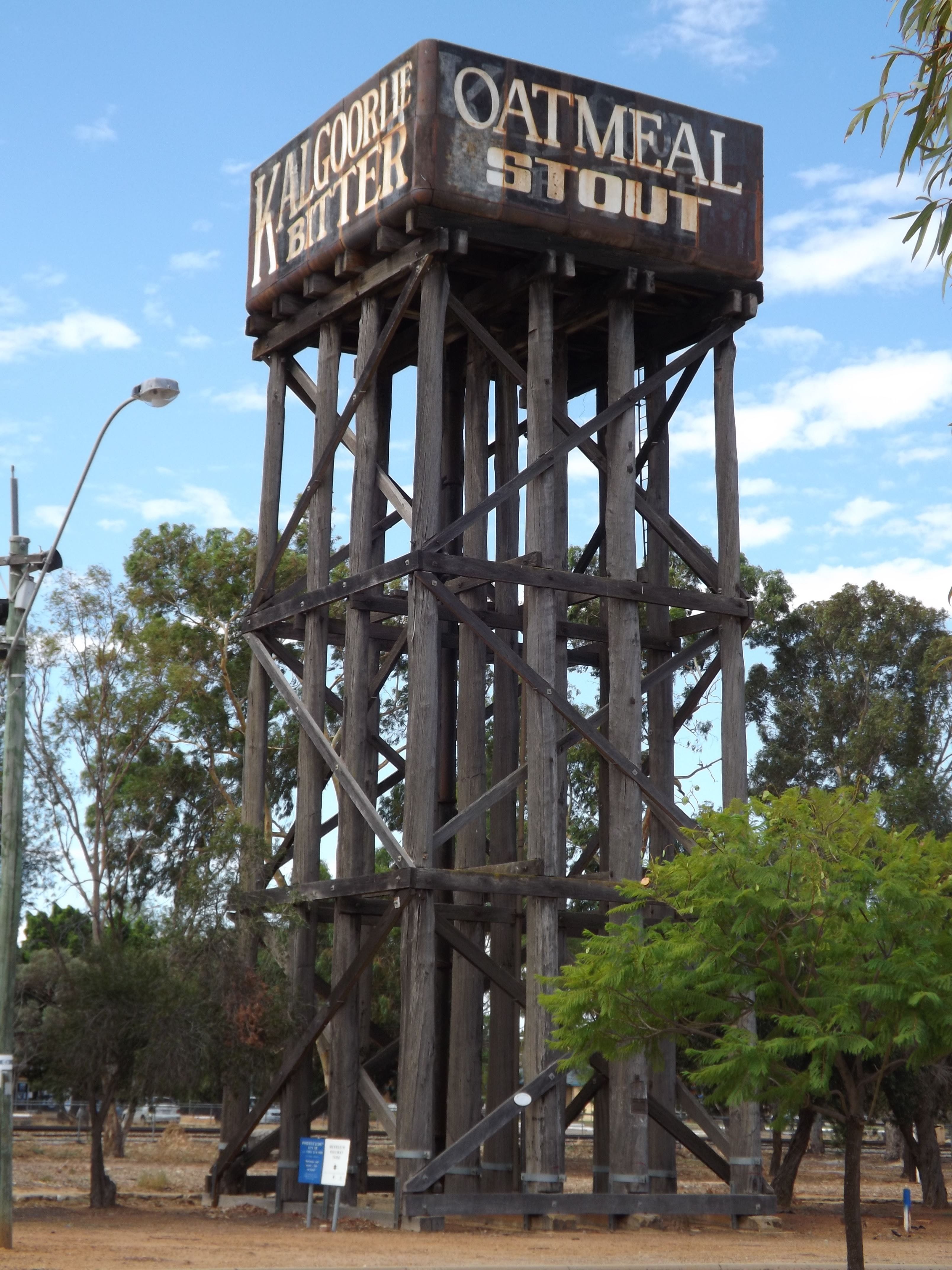 Merredin Railway Water Tower - thumb 1