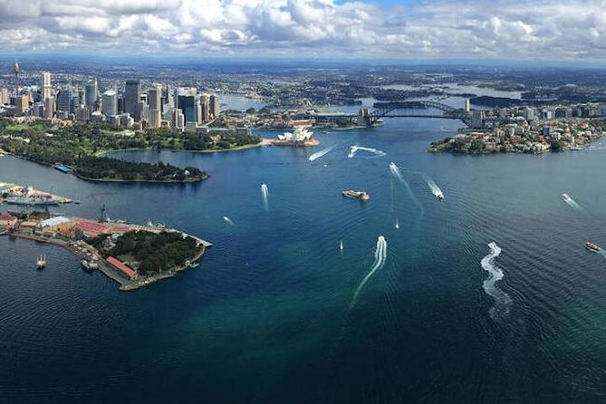 Helicopter Flight Over Sydney And Beaches - 20 Minutes - Accommodation ACT 2