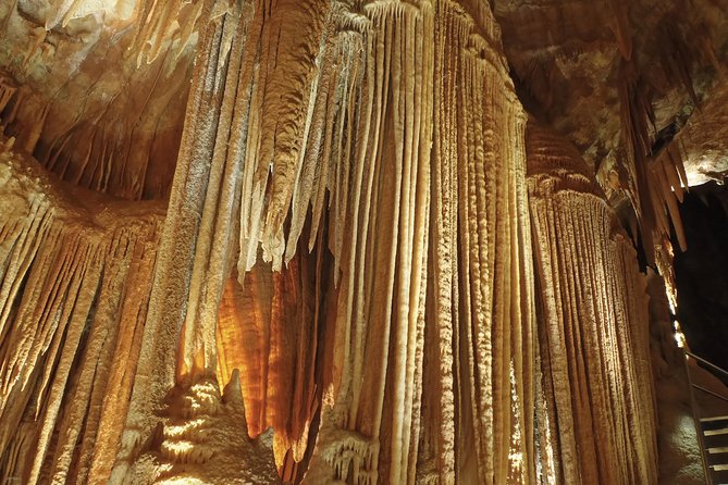 Jenolan Caves Orient Cave Tour