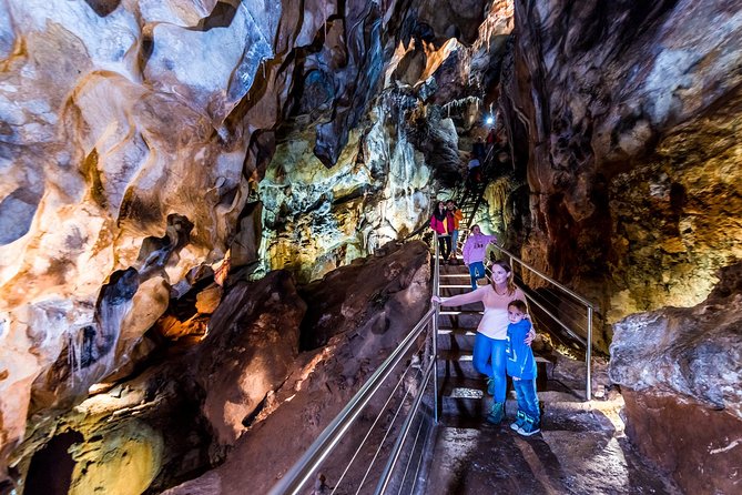 Jenolan Caves: Chifley Cave Tour - thumb 2