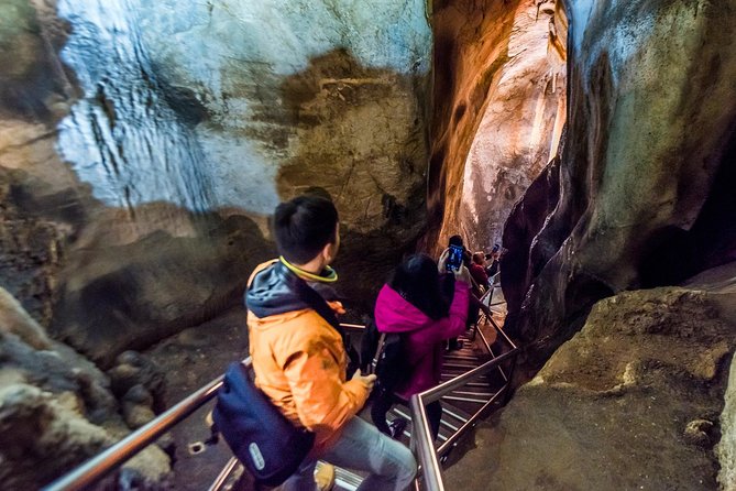 Jenolan Caves: Chifley Cave Tour - thumb 1