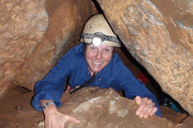 Jenolan Caves 2-Hour Plughole Introductory Adventure Caving Experience - Lightning Ridge Tourism