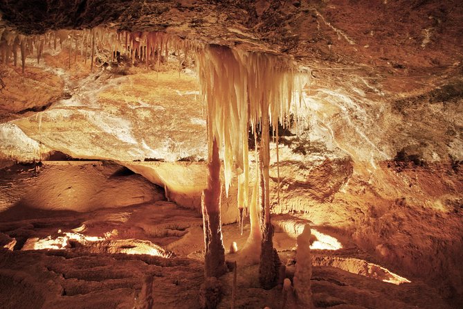 Jenolan Caves Ribbon Cave Tour - Accommodation NT