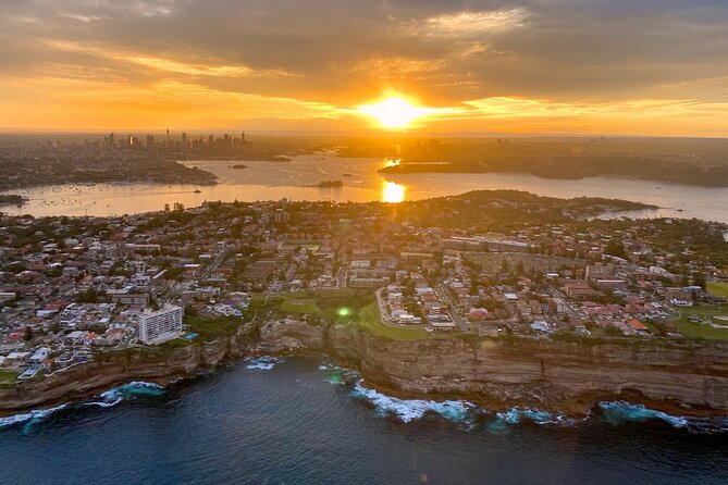 Private Sunset Helicopter Flight Over Sydney & Beaches For 2 Or 3 - 30 Minutes - thumb 6