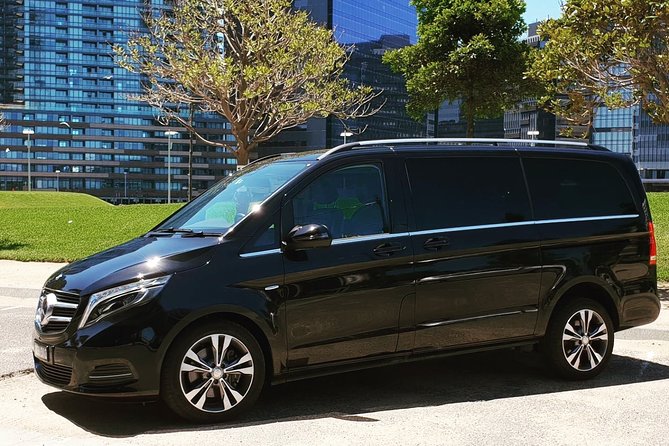 Luxury People Mover Transfer TO Sydney Airport ( 1 - 6 Pax ) - Accommodation ACT 3