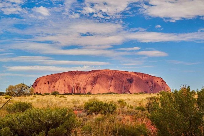 Explore Uluru: 7 Hours Guide Tour At Sunrise With Light Breakfast - thumb 1
