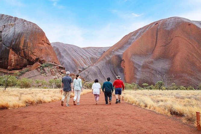 Explore Uluru: 7 Hours Guide Tour At Sunrise With Light Breakfast - thumb 0