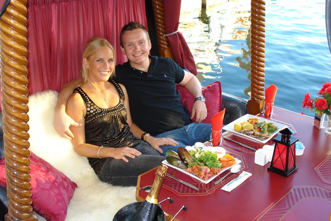 Romantic Gondola Dinner Cruise For Two - thumb 7
