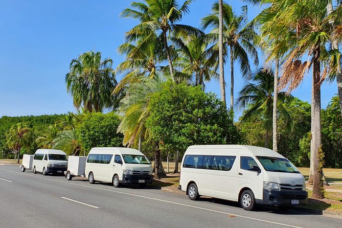Airport Transfer To Or From Port Douglas Hotels For Up To 13 People (7am-10pm) - thumb 1