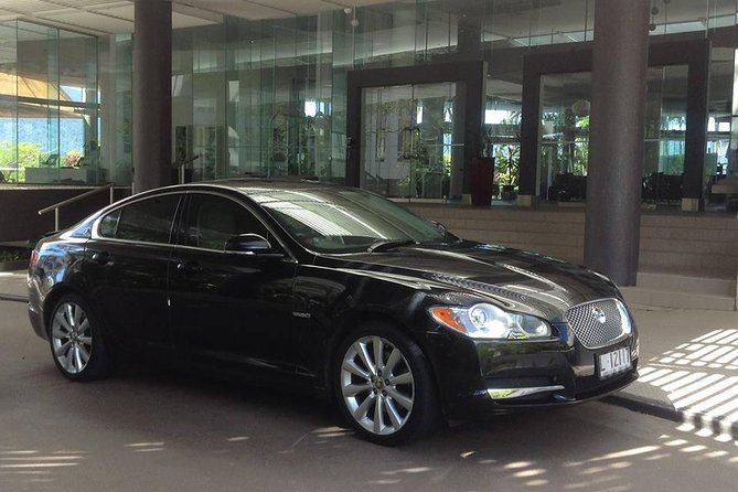 Jaguar Limousine Transfer Cairns Airport To City Or Return - thumb 5