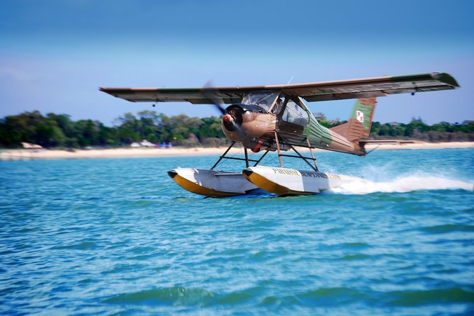 Deluxe Seaplane Tour Noosa To Glasshouse Adventure For 2 With Photobook - thumb 4