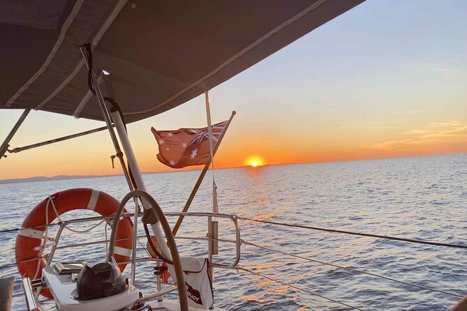 Sailing Curlew Escape On Moreton Bay - thumb 5