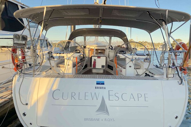 Sailing Curlew Escape On Moreton Bay - thumb 3